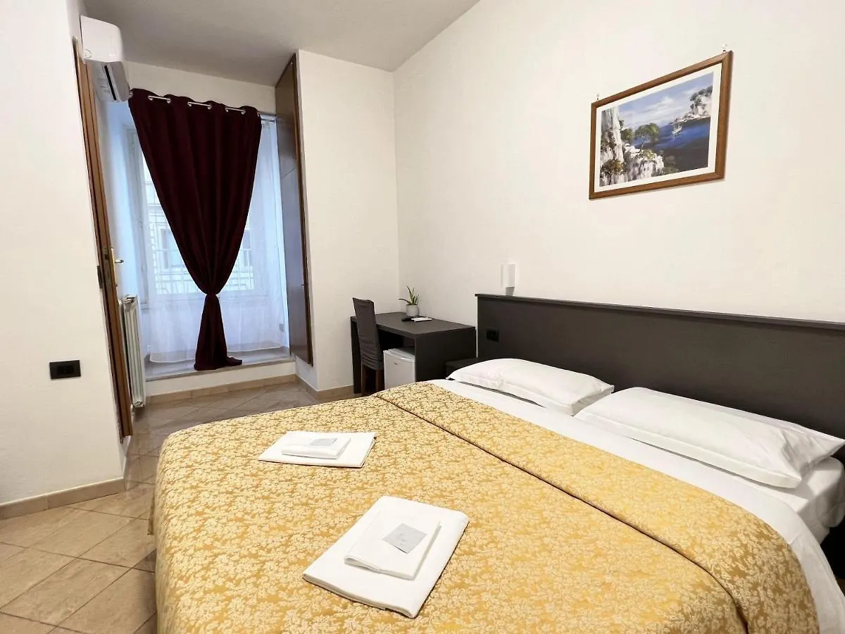 Hotel Domus Termini Róma